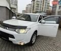 Белый Мицубиси Аутлендер, объемом двигателя 0 л и пробегом 180 тыс. км за 11500 $, фото 31 на Automoto.ua