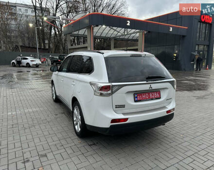 Белый Мицубиси Аутлендер, объемом двигателя 2.2 л и пробегом 225 тыс. км за 11999 $, фото 6 на Automoto.ua