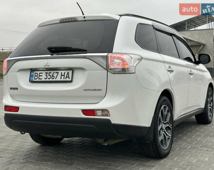 Белый Мицубиси Аутлендер, объемом двигателя 2.4 л и пробегом 175 тыс. км за 13900 $, фото 7 на Automoto.ua