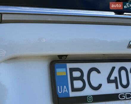 Белый Мицубиси Аутлендер, объемом двигателя 2.4 л и пробегом 148 тыс. км за 12900 $, фото 13 на Automoto.ua