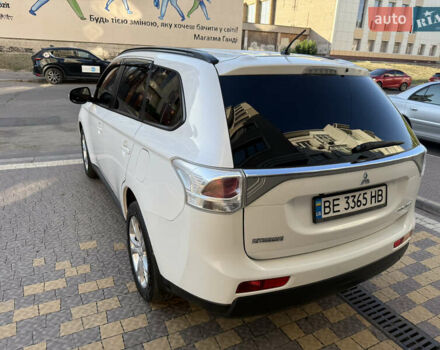 Білий Міцубісі Аутлендер, об'ємом двигуна 2.36 л та пробігом 146 тис. км за 14300 $, фото 10 на Automoto.ua
