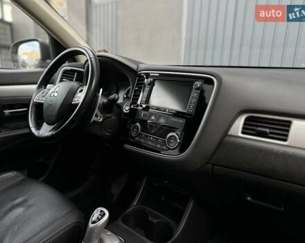 Міцубісі Аутлендер 2013 у Івано-Франківську на Automoto.ua Білий Міцубісі Аутлендер, об'ємом двигуна 2 л та пробігом 213 тис. км за 13888 $, фото 19 на Automoto.ua