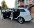 Белый Мицубиси Аутлендер, объемом двигателя 2.27 л и пробегом 200 тыс. км за 13999 $, фото 104 на Automoto.ua