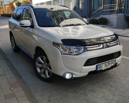 Білий Міцубісі Аутлендер, об'ємом двигуна 2.27 л та пробігом 232 тис. км за 12800 $, фото 4 на Automoto.ua