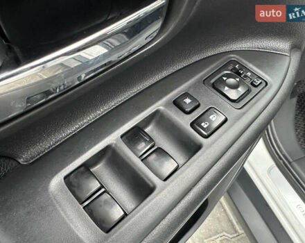 Белый Мицубиси Аутлендер, объемом двигателя 2.4 л и пробегом 175 тыс. км за 13900 $, фото 28 на Automoto.ua