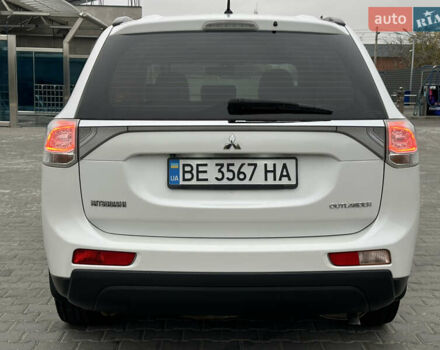 Белый Мицубиси Аутлендер, объемом двигателя 2.4 л и пробегом 175 тыс. км за 13900 $, фото 6 на Automoto.ua