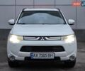 Міцубісі Аутлендер 2013 у Харкові на Automoto.ua Білий Міцубісі Аутлендер, об'ємом двигуна 2.4 л та пробігом 146 тис. км за 12900 $, фото 1 на Automoto.ua