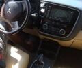 Белый Мицубиси Аутлендер, объемом двигателя 3 л и пробегом 136 тыс. км за 15200 $, фото 9 на Automoto.ua