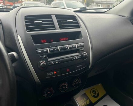 Білий Міцубісі Аутлендер, об'ємом двигуна 2 л та пробігом 224 тис. км за 9900 $, фото 13 на Automoto.ua