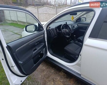 Белый Мицубиси Аутлендер, объемом двигателя 2.2 л и пробегом 278 тыс. км за 12600 $, фото 20 на Automoto.ua