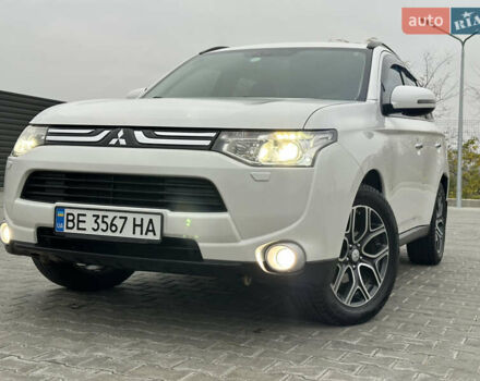 Белый Мицубиси Аутлендер, объемом двигателя 2.4 л и пробегом 175 тыс. км за 13900 $, фото 19 на Automoto.ua