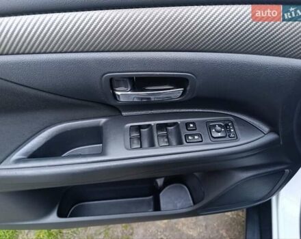 Белый Мицубиси Аутлендер, объемом двигателя 2.2 л и пробегом 278 тыс. км за 12600 $, фото 40 на Automoto.ua