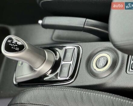 Белый Мицубиси Аутлендер, объемом двигателя 2 л и пробегом 210 тыс. км за 14300 $, фото 57 на Automoto.ua