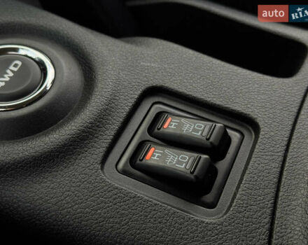 Белый Мицубиси Аутлендер, объемом двигателя 2.3 л и пробегом 214 тыс. км за 15499 $, фото 111 на Automoto.ua