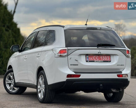 Белый Мицубиси Аутлендер, объемом двигателя 2.3 л и пробегом 214 тыс. км за 15499 $, фото 64 на Automoto.ua