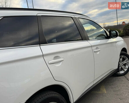 Белый Мицубиси Аутлендер, объемом двигателя 2.3 л и пробегом 214 тыс. км за 15499 $, фото 59 на Automoto.ua