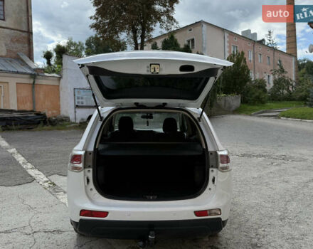 Білий Міцубісі Аутлендер, об'ємом двигуна 2.2 л та пробігом 247 тис. км за 13650 $, фото 69 на Automoto.ua