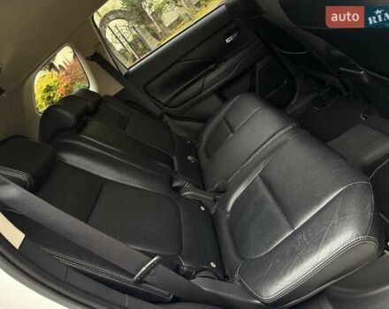 Мицубиси Аутлендер 2014 в Дрогобыче на Automoto.ua Белый Мицубиси Аутлендер, объемом двигателя 2 л и пробегом 228 тыс. км за 15300 $, фото 48 на Automoto.ua