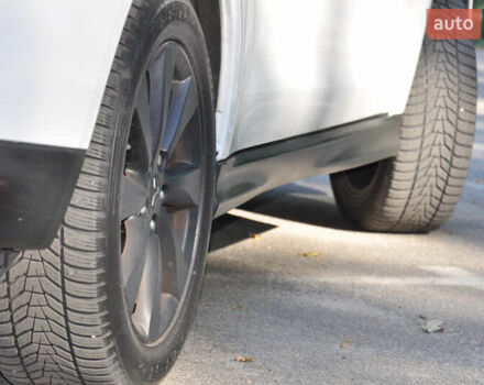 Белый Мицубиси Аутлендер, объемом двигателя 2 л и пробегом 132 тыс. км за 11500 $, фото 6 на Automoto.ua