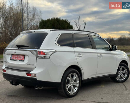 Белый Мицубиси Аутлендер, объемом двигателя 2.3 л и пробегом 214 тыс. км за 15499 $, фото 50 на Automoto.ua