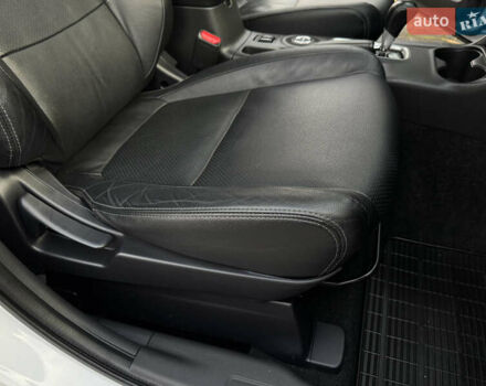 Белый Мицубиси Аутлендер, объемом двигателя 2.3 л и пробегом 214 тыс. км за 15499 $, фото 117 на Automoto.ua