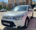 Міцубісі Аутлендер 2014 у Одесі на Automoto.ua Білий Міцубісі Аутлендер, об'ємом двигуна 2.36 л та пробігом 175 тис. км за 12500 $, фото 2 на Automoto.ua