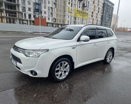 Білий Міцубісі Аутлендер, об'ємом двигуна 2 л та пробігом 250 тис. км за 15100 $, фото 7 на Automoto.ua