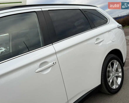 Белый Мицубиси Аутлендер, объемом двигателя 2.3 л и пробегом 214 тыс. км за 15499 $, фото 42 на Automoto.ua