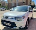 Міцубісі Аутлендер 2014 у Одесі на Automoto.ua Білий Міцубісі Аутлендер, об'ємом двигуна 2.36 л та пробігом 175 тис. км за 12500 $, фото 1 на Automoto.ua