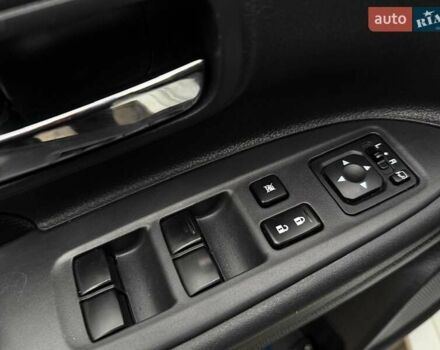 Мицубиси Аутлендер 2014 в Дрогобыче на Automoto.ua Белый Мицубиси Аутлендер, объемом двигателя 2 л и пробегом 228 тыс. км за 15300 $, фото 32 на Automoto.ua