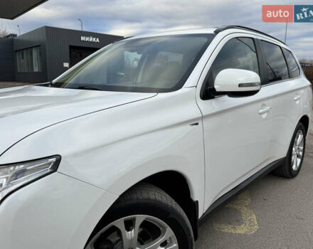 Белый Мицубиси Аутлендер, объемом двигателя 2.3 л и пробегом 214 тыс. км за 15499 $, фото 35 на Automoto.ua