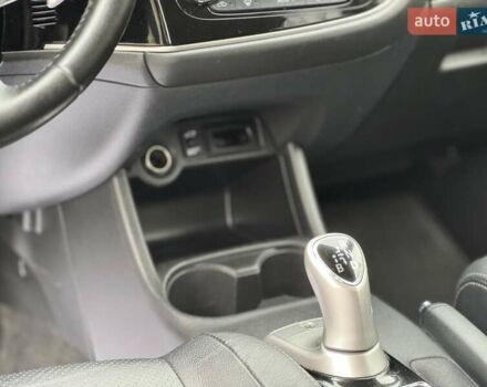 Белый Мицубиси Аутлендер, объемом двигателя 2 л и пробегом 210 тыс. км за 14300 $, фото 52 на Automoto.ua