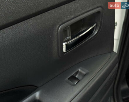 Белый Мицубиси Аутлендер, объемом двигателя 2.3 л и пробегом 214 тыс. км за 15499 $, фото 128 на Automoto.ua