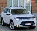 Белый Мицубиси Аутлендер, объемом двигателя 2.36 л и пробегом 140 тыс. км за 12999 $, фото 15 на Automoto.ua