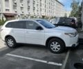 Белый Мицубиси Аутлендер, объемом двигателя 2.4 л и пробегом 120 тыс. км за 13500 $, фото 3 на Automoto.ua