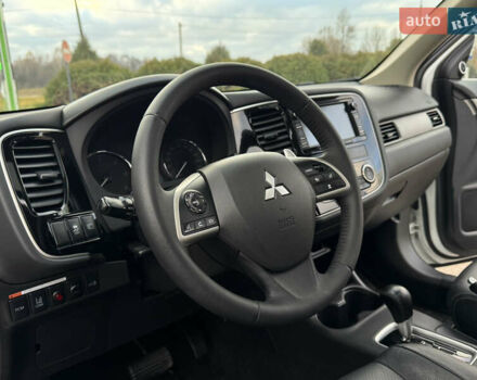 Белый Мицубиси Аутлендер, объемом двигателя 2.3 л и пробегом 214 тыс. км за 15499 $, фото 91 на Automoto.ua