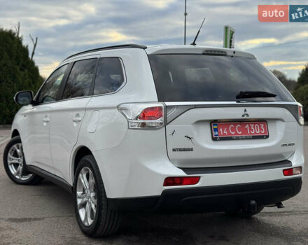Белый Мицубиси Аутлендер, объемом двигателя 2.3 л и пробегом 214 тыс. км за 15499 $, фото 68 на Automoto.ua