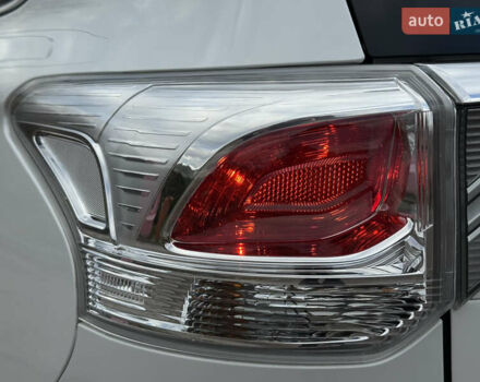 Белый Мицубиси Аутлендер, объемом двигателя 2.3 л и пробегом 214 тыс. км за 15499 $, фото 74 на Automoto.ua