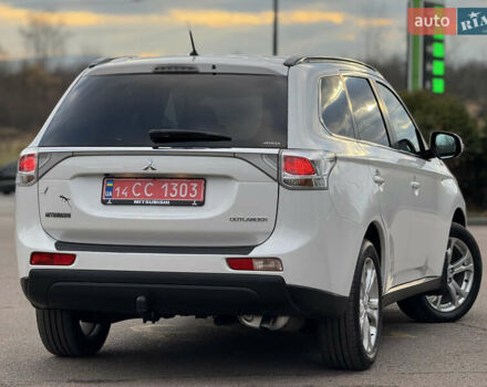 Белый Мицубиси Аутлендер, объемом двигателя 2.3 л и пробегом 214 тыс. км за 15499 $, фото 48 на Automoto.ua