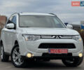 Белый Мицубиси Аутлендер, объемом двигателя 2.3 л и пробегом 214 тыс. км за 15499 $, фото 4 на Automoto.ua
