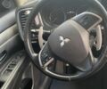 Белый Мицубиси Аутлендер, объемом двигателя 2 л и пробегом 225 тыс. км за 13500 $, фото 6 на Automoto.ua