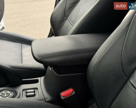 Белый Мицубиси Аутлендер, объемом двигателя 2.3 л и пробегом 214 тыс. км за 15499 $, фото 87 на Automoto.ua