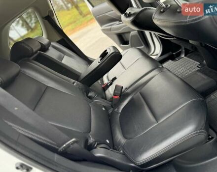 Белый Мицубиси Аутлендер, объемом двигателя 2 л и пробегом 210 тыс. км за 14300 $, фото 41 на Automoto.ua