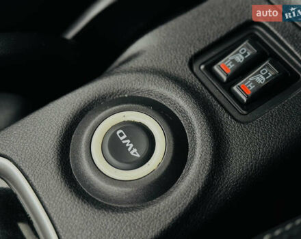 Белый Мицубиси Аутлендер, объемом двигателя 2.2 л и пробегом 140 тыс. км за 16200 $, фото 63 на Automoto.ua