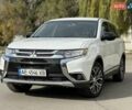 Міцубісі Аутлендер 2015 у Дніпро (Дніпропетровську) на Automoto.ua Білий Міцубісі Аутлендер, об'ємом двигуна 2.36 л та пробігом 178 тис. км за 14500 $, фото 1 на Automoto.ua