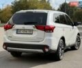 Міцубісі Аутлендер 2015 у Дніпро (Дніпропетровську) на Automoto.ua Білий Міцубісі Аутлендер, об'ємом двигуна 2.36 л та пробігом 178 тис. км за 14500 $, фото 17 на Automoto.ua