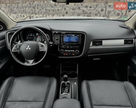 Белый Мицубиси Аутлендер, объемом двигателя 2.2 л и пробегом 140 тыс. км за 16200 $, фото 73 на Automoto.ua