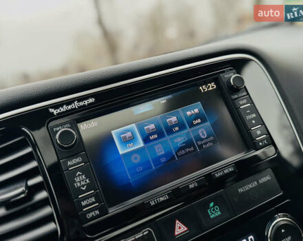 Белый Мицубиси Аутлендер, объемом двигателя 2.2 л и пробегом 140 тыс. км за 16200 $, фото 55 на Automoto.ua