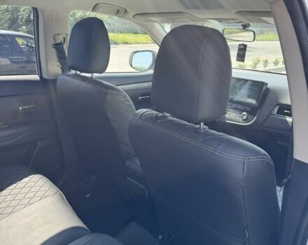 Белый Мицубиси Аутлендер, объемом двигателя 2.4 л и пробегом 91 тыс. км за 15900 $, фото 10 на Automoto.ua