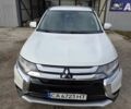 Белый Мицубиси Аутлендер, объемом двигателя 2.36 л и пробегом 169 тыс. км за 13300 $, фото 5 на Automoto.ua